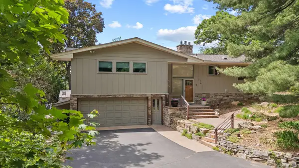 314 N Cove Road, Hudson, WI 54016