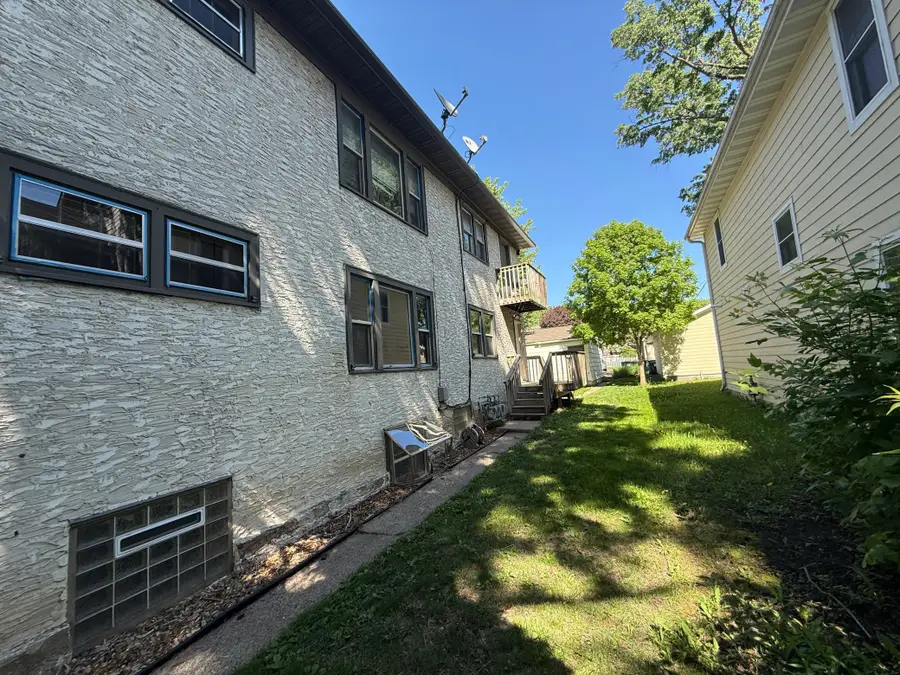 4023 6th Street Ne, Columbia Heights, MN 55421 - #2