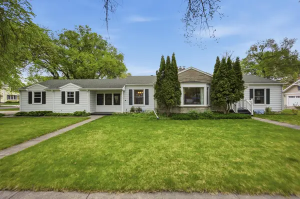 615 10th Avenue S, Fargo, ND 58103