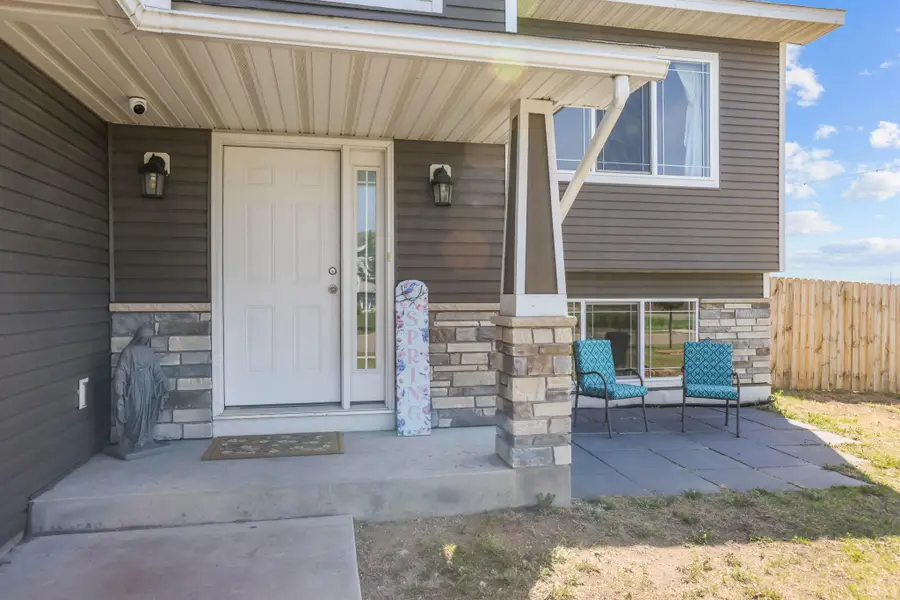 8522 Ebersole Avenue Ne, Monticello, MN 55362 - #3