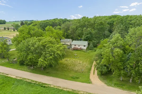 20334 A Street, Le Center, MN 56057