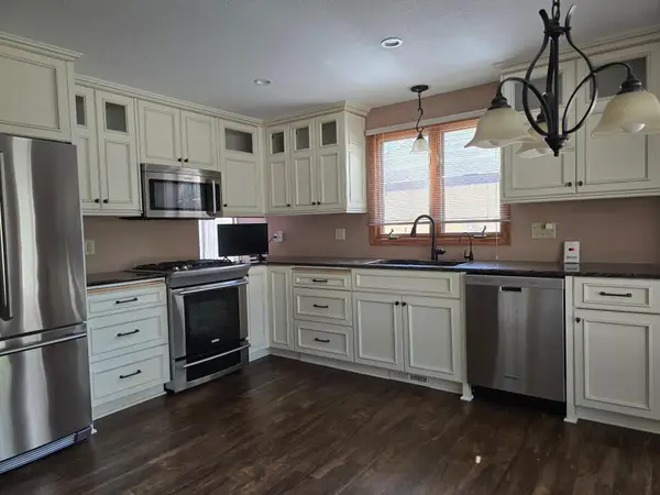 8213 Pleasant View Court, Mounds View, MN 55112
