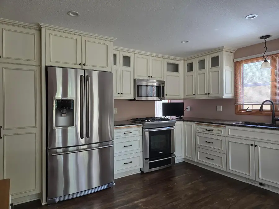 8213 Pleasant View Court, Mounds View, MN 55112 - #2