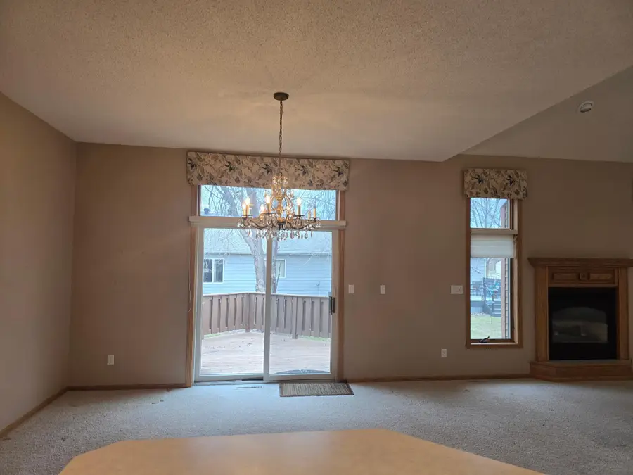 3323 W Prairiewood Drive S, Fargo, ND 58103 - #3