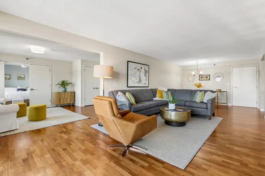 52 Groveland Terrace #A302, Minneapolis, MN 55403 - #3