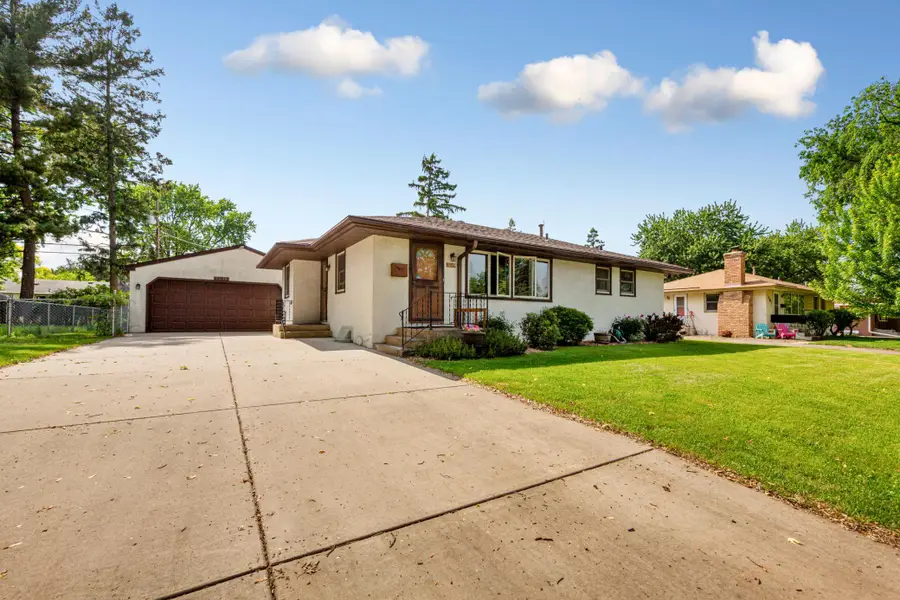 7049 Ewing Avenue N, Brooklyn Center, MN 55429 - #3