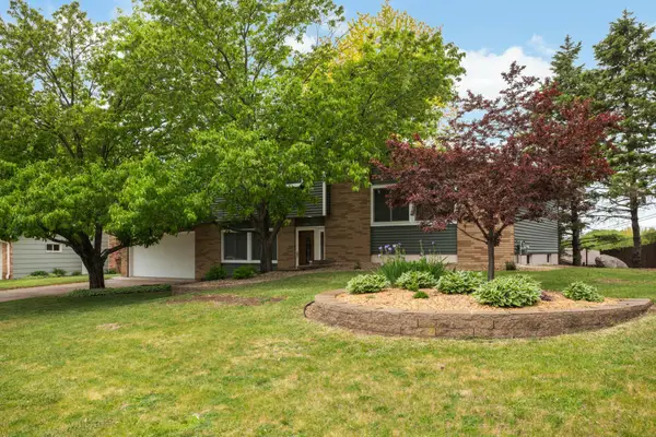 3141 Hillsboro Avenue N, New Hope, MN 55427