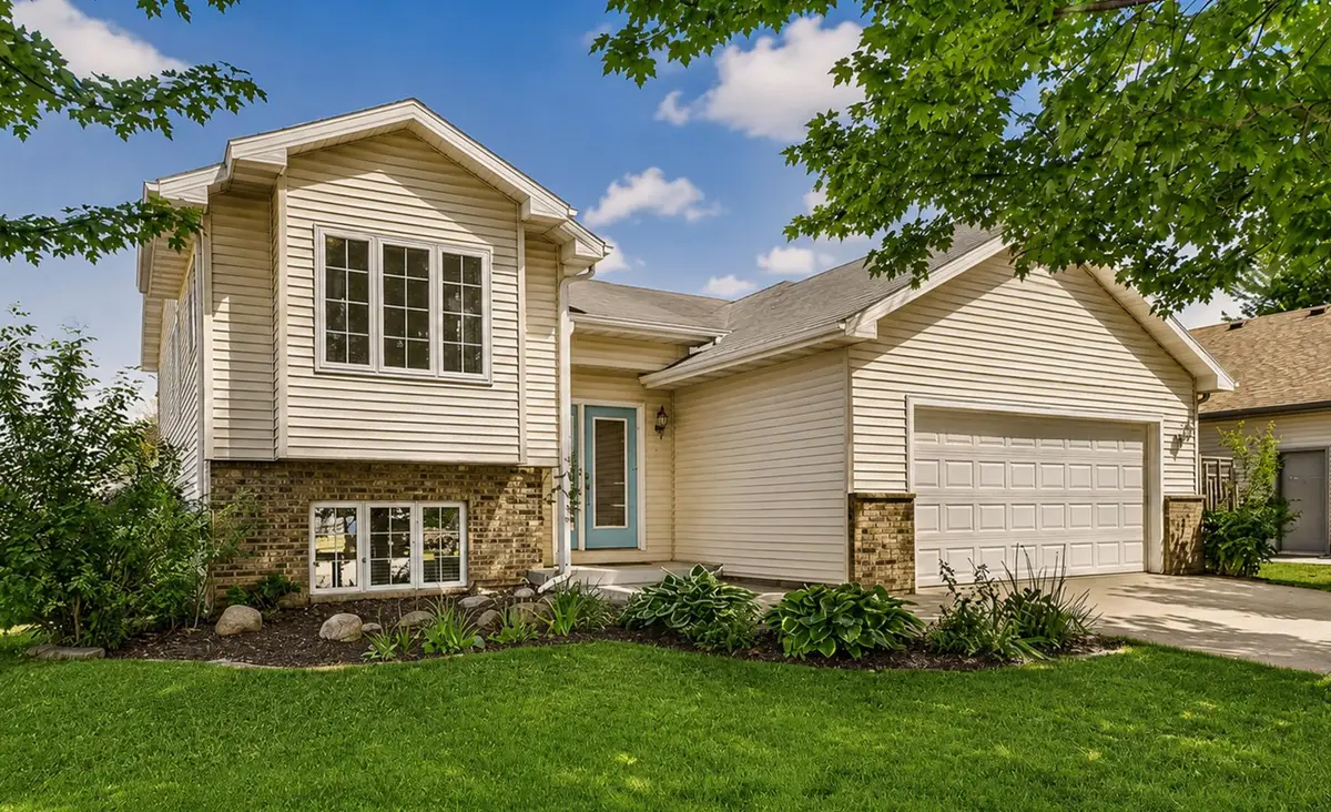 1003 3rd Street Ne, Kasson, MN 55944 - #1