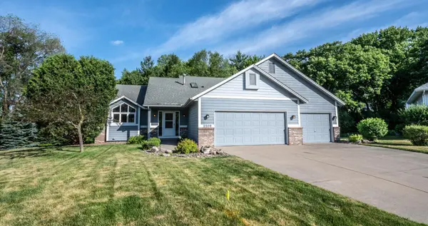 2508 Kennelly Place, Burnsville, MN 55337