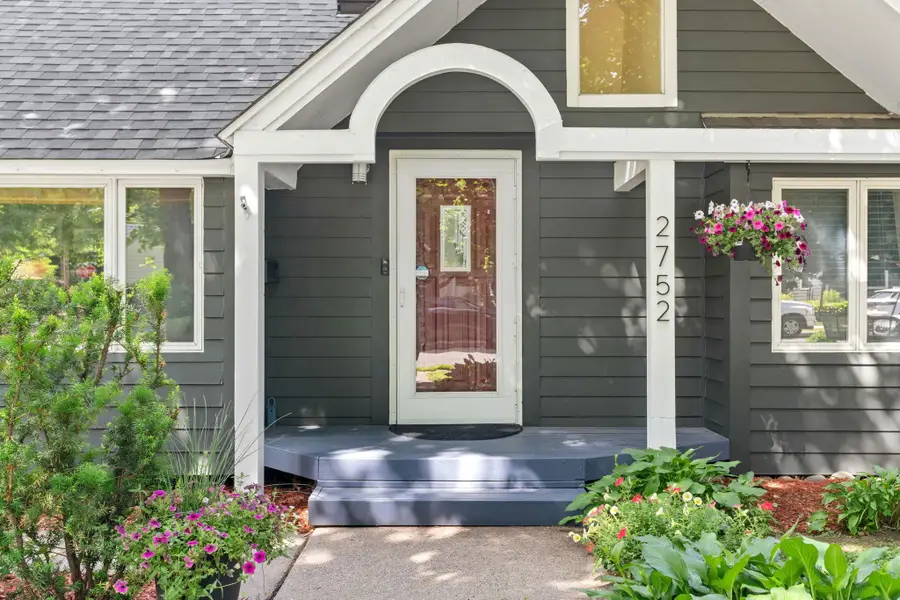 2752 Brunswick Avenue S, Saint Louis Park, MN 55416 - #2