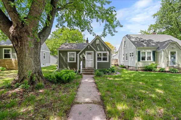 5516 34th Avenue S, Minneapolis, MN 55417