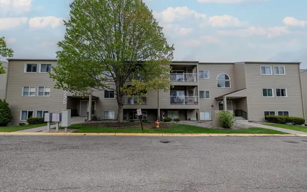 1225 Ferndale Street N #B1, Maplewood, MN 55119