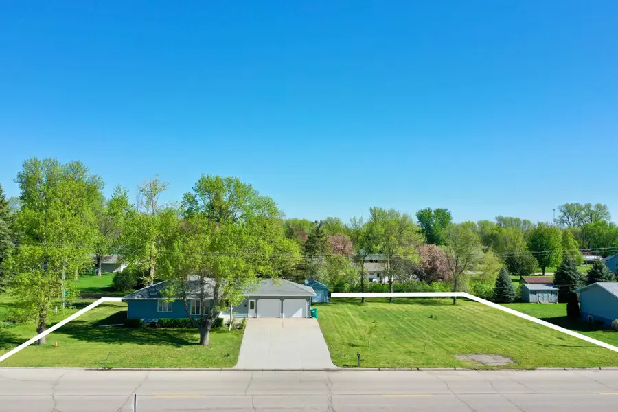 606 3rd Avenue S, Raymond, MN 56282 - #3