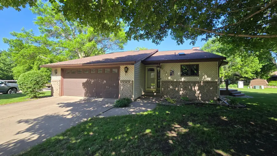 605 Van Buren Street, Marshall, MN 56258 - #2
