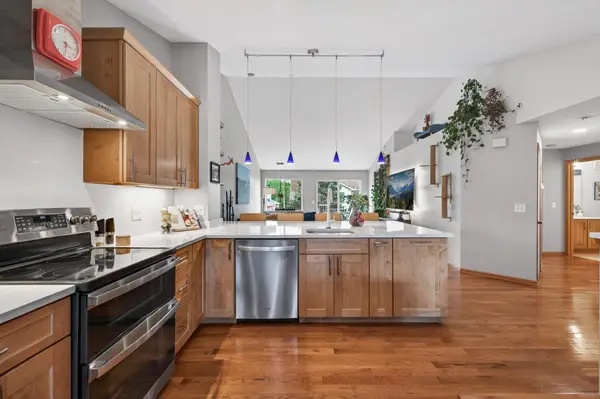 2170 Cool Stream Circle #1803, Eagan, MN 55122
