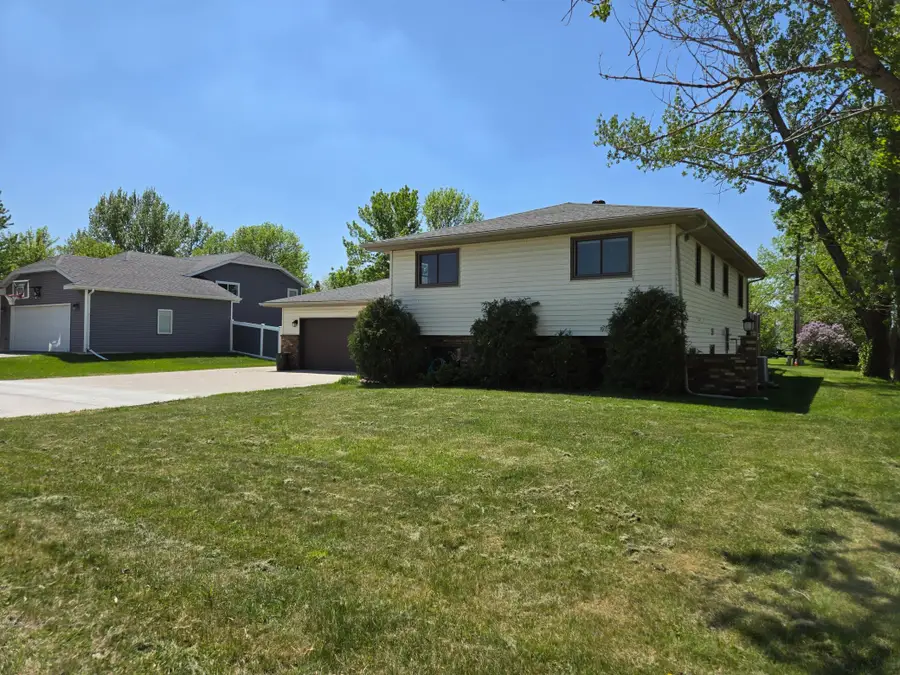 612 7th Street Ne, Dilworth, MN 56529 - #3