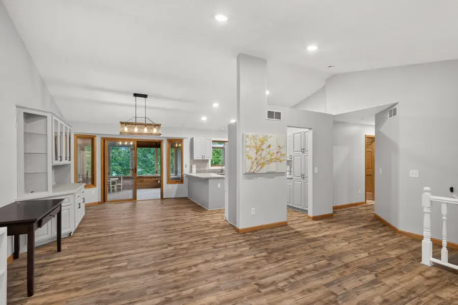 135 Obrien Parkway, Belle Plaine, MN 56011 - #3