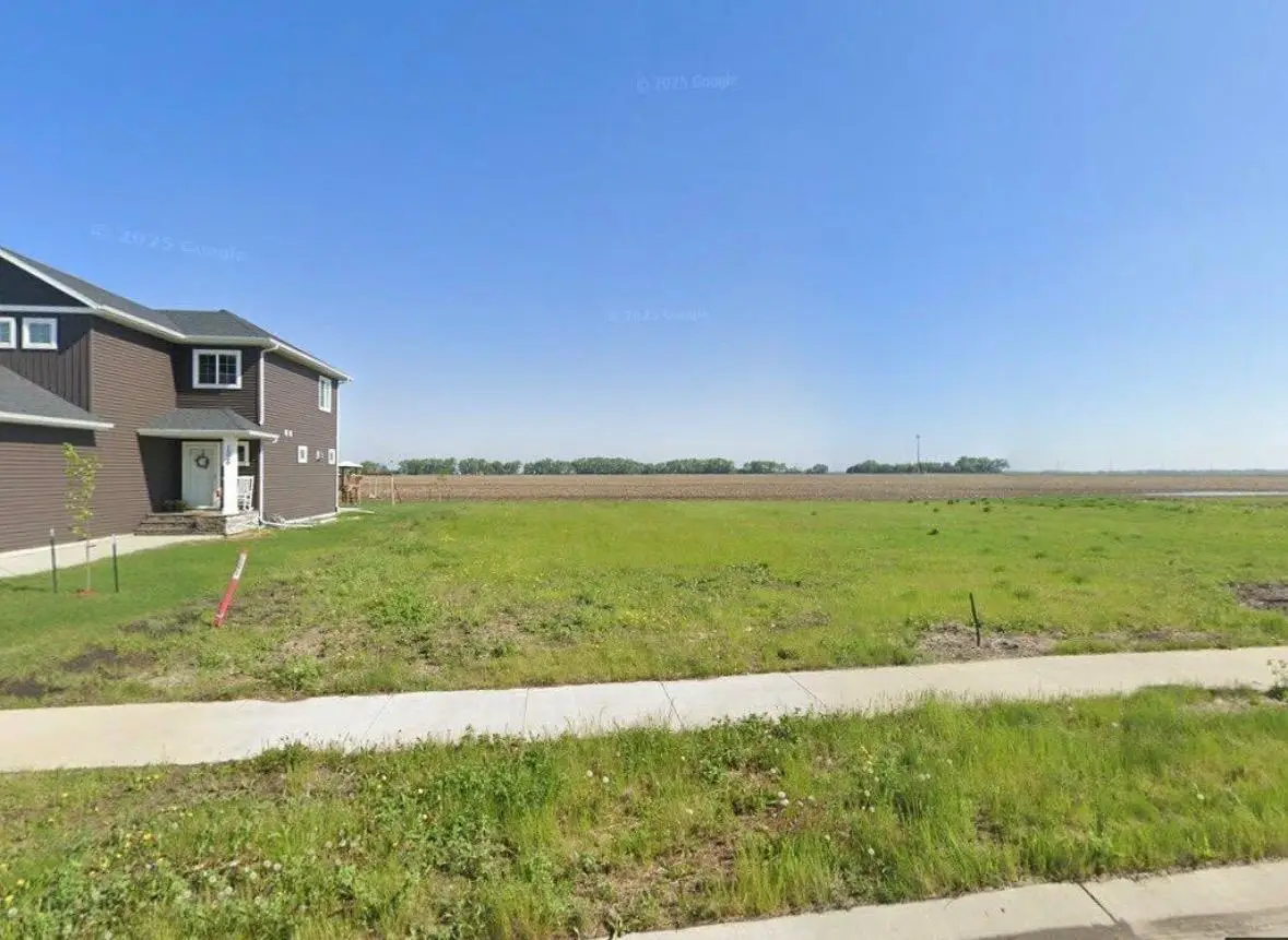 1528 6th Avenue Ne, Dilworth, MN 56529 - #1