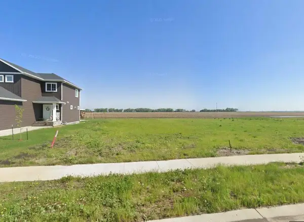 1528 6th Avenue Ne, Dilworth, MN 56529