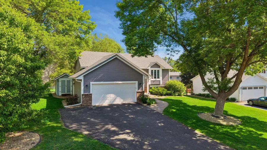 9056 Glacier Road, Woodbury, MN 55125 - #2