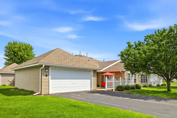 1906 Oak Tree Lane #D, Austin, MN 55912