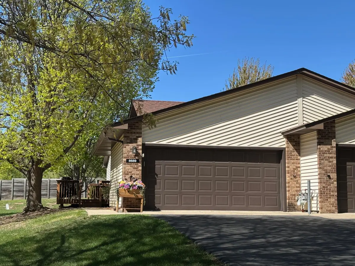 8689 134th Street W, Apple Valley, MN 55124 - #1