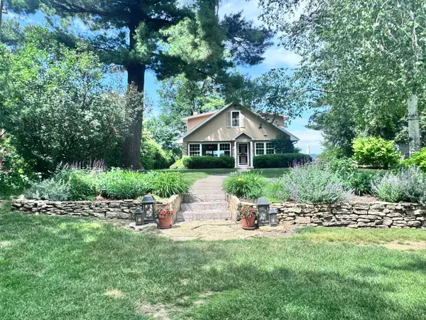 31397 Lakeview Avenue, Red Wing, MN 55066