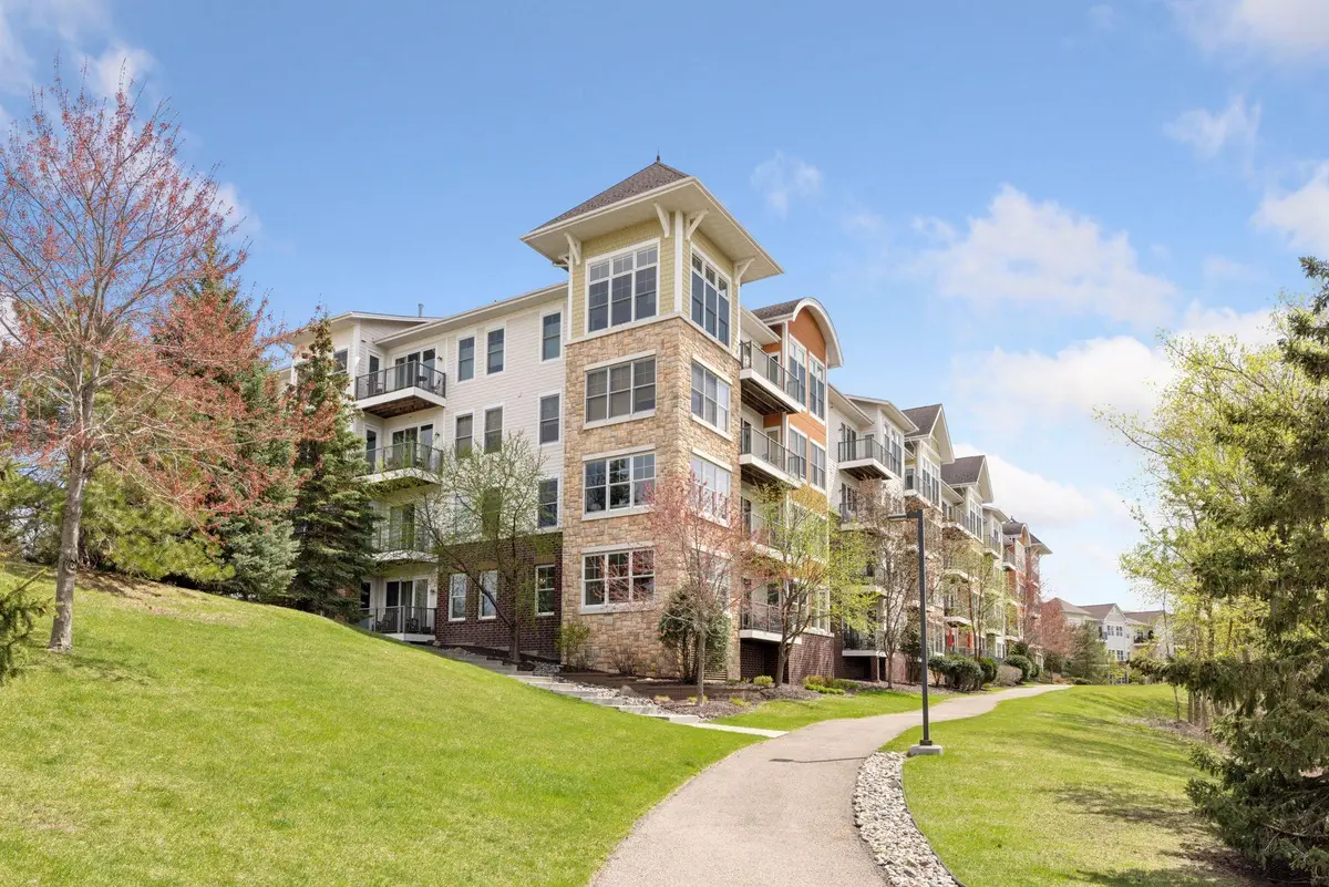 3110 N Chestnut Street #211, Chaska, MN 55318 - #1