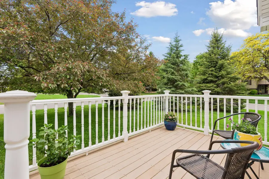 3996 Woodview Drive, Vadnais Heights, MN 55127 - #2
