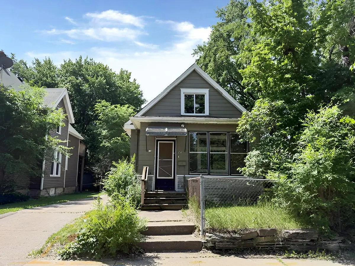 350 Jenks Avenue, Saint Paul, MN 55130 - #1