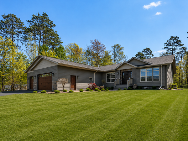 1704 Forest Hills Avenue, Grand Rapids, MN 55744