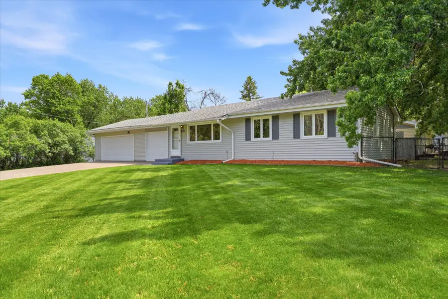 320 113th Avenue Ne, Blaine, MN 55434 - #2