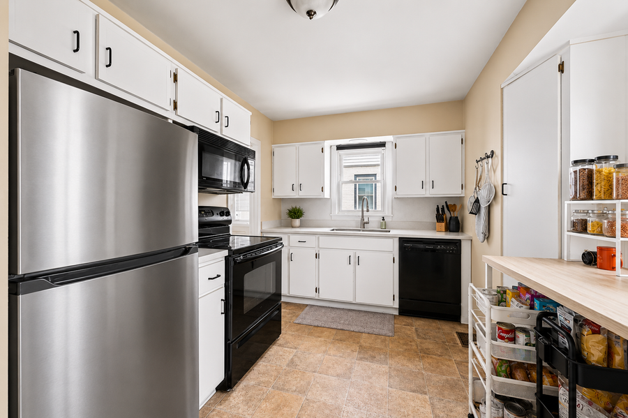 2111 Fremont Avenue E, Saint Paul, MN 55119 - #3