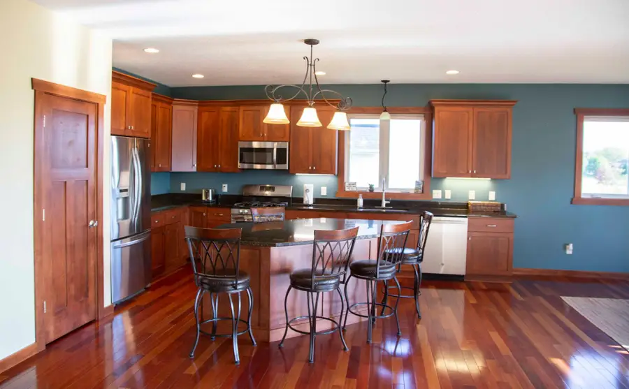 731 St James Circle, Litchfield, MN 55355 - #3