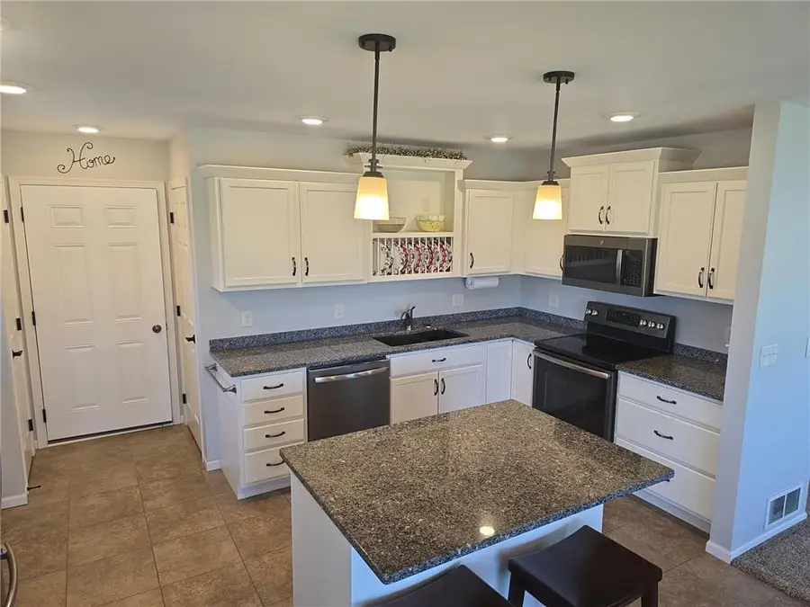 698 Westland Lane, New London, MN 56273 - #2