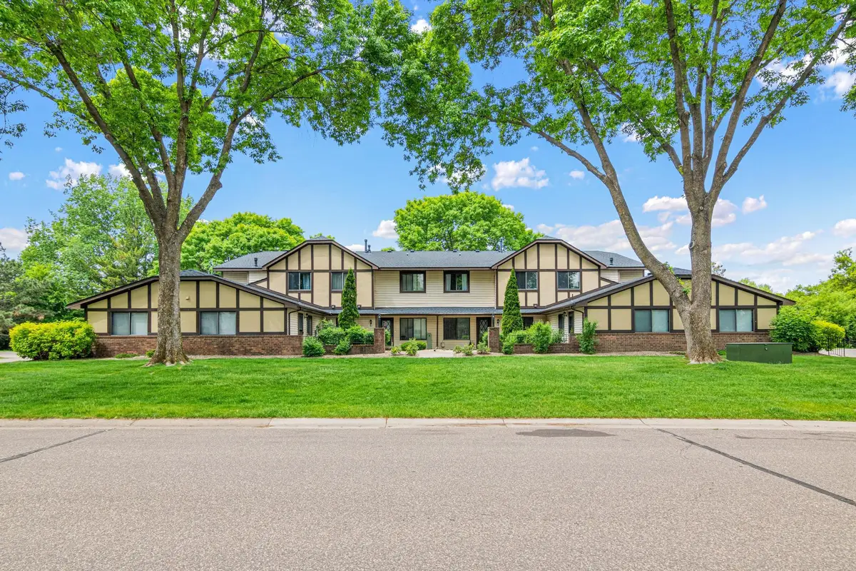 5961 Dellwood Avenue, Shoreview, MN 55126 - #1