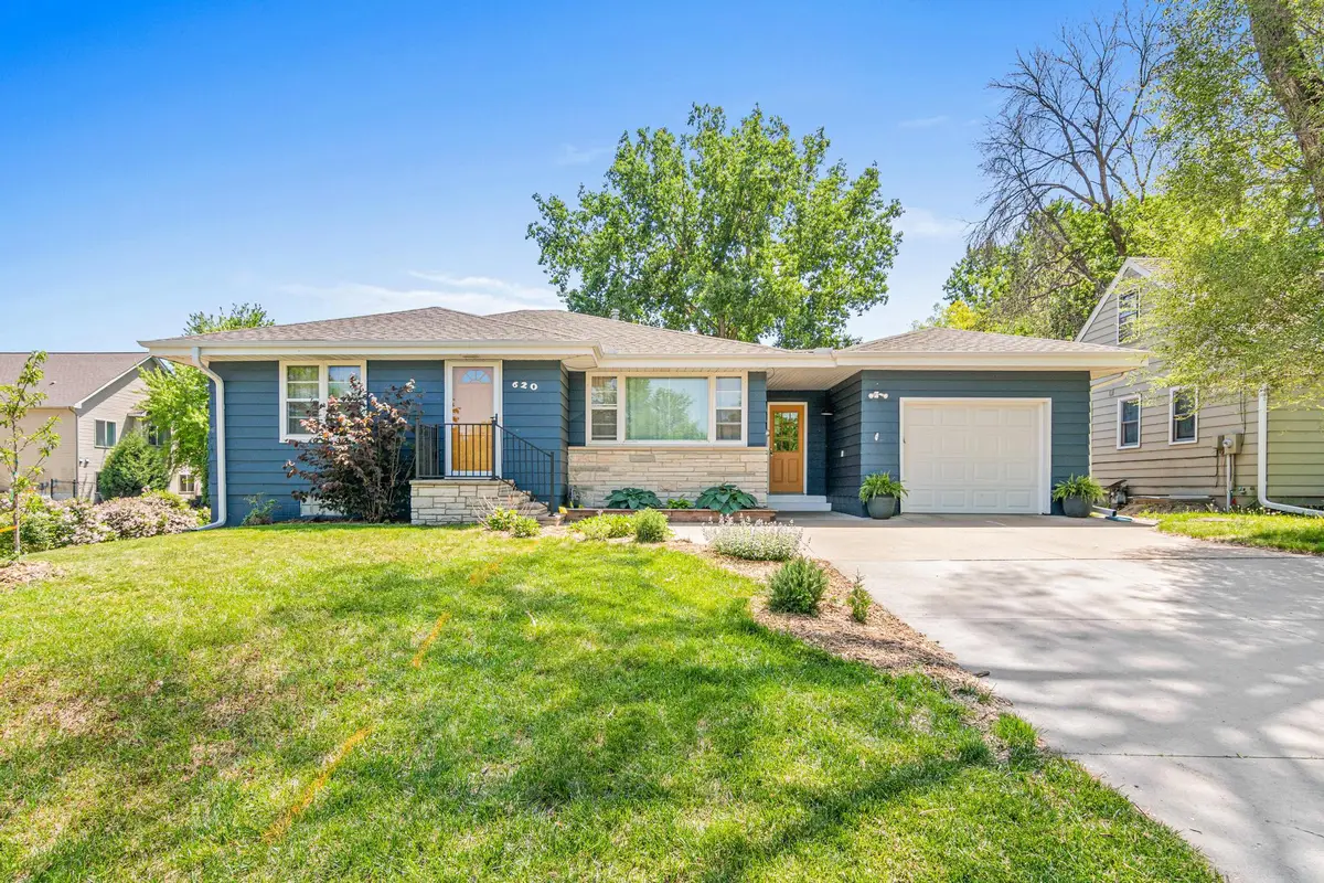 620 7th Street E, Chaska, MN 55318 - #1