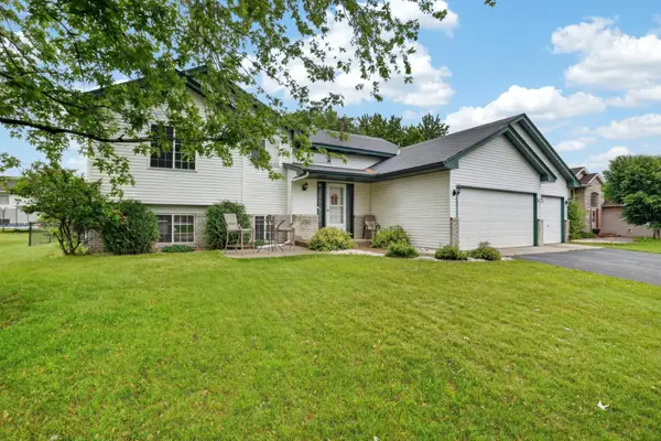 2761 88th Lane Ne, Blaine, MN 55449