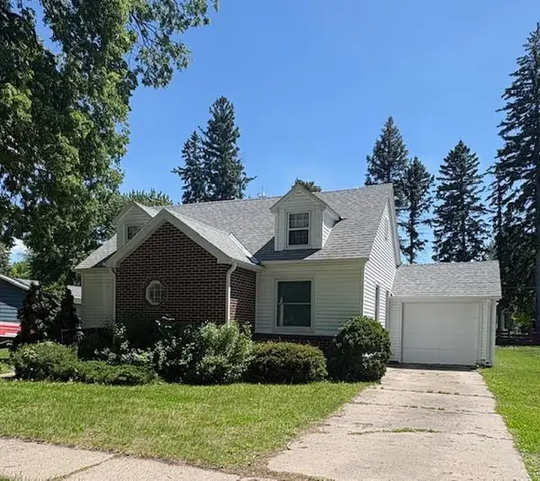 808 Grove Avenue, Montevideo, MN 56265