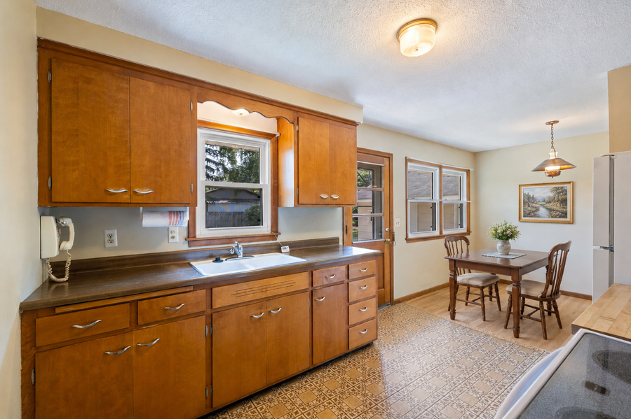 9508 Oliver Avenue N, Brooklyn Park, MN 55444 - #3