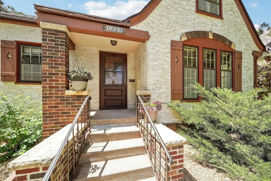 1525 Asbury Street, Saint Paul, MN 55108 - #3