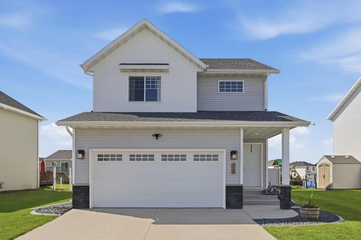 829 Cathy Drive W, West Fargo, ND 58078 - #1