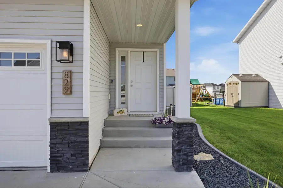 829 Cathy Drive W, West Fargo, ND 58078 - #3