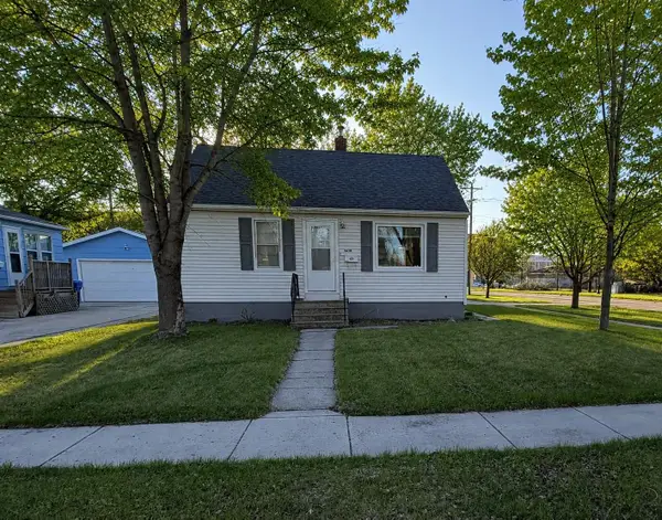1630 14th Street S, Fargo, ND 58103