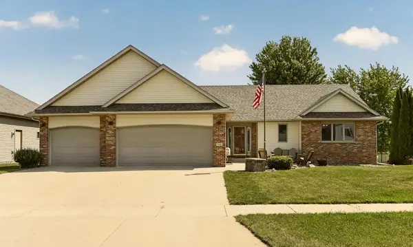 906 Bucknell Boulevard Se, Stewartville, MN 55976