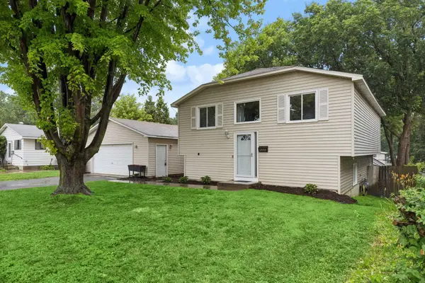 1888 Walnut Street, Saint Paul, MN 55113