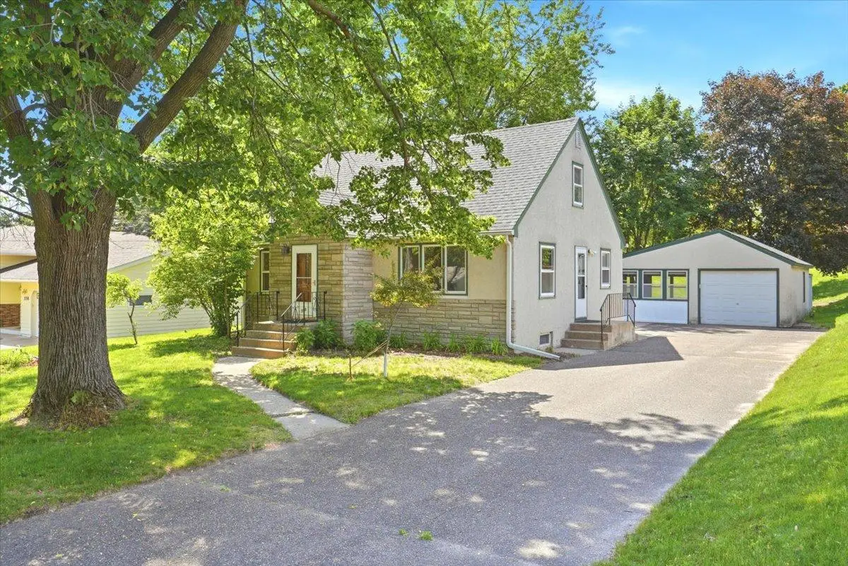 568 Shryer Avenue W, Roseville, MN 55113 - #1