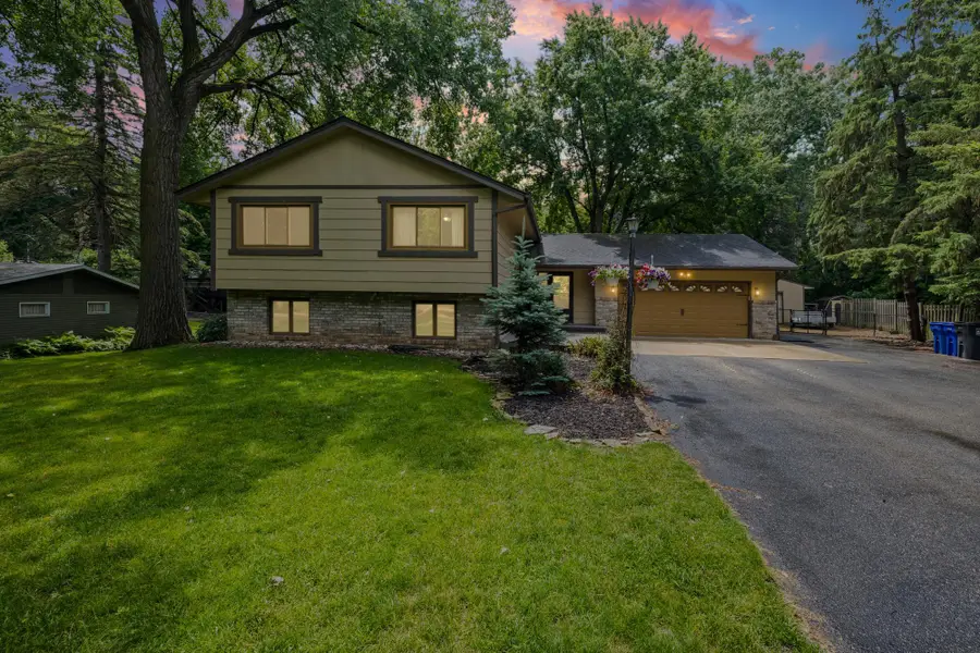2194 Snowshoe Lane E, Saint Paul, MN 55119 - #2