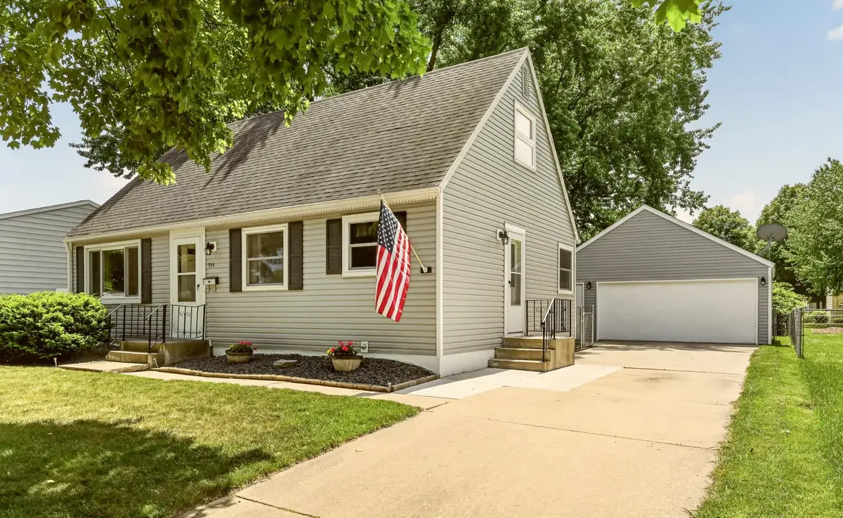 914 16 1/4 Street Se, Rochester, MN 55904 - #1
