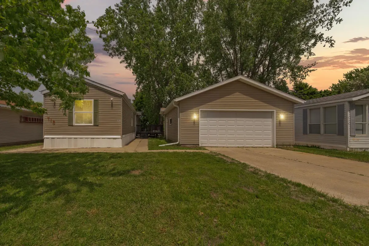718 Rose Drive, Faribault, MN 55021 - #1